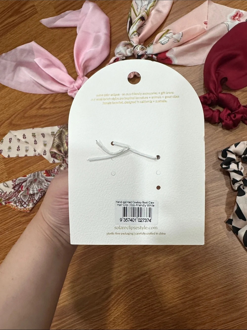 Multi-Pack Hair Scarf Scrunchies & claw clip